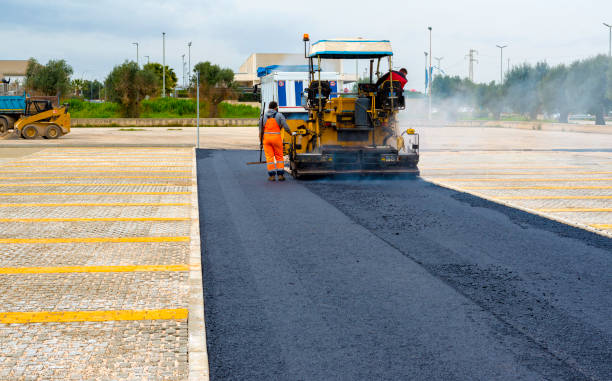 Best Driveway Resurfacing Pavers  in East Dubuque, IL